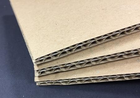 Preview: 2.3 BC Doppelwelle Wellpappe doppelwellig 1200x3000 mm Preview: 2.3 BC Doppelwelle Wellpappe doppelwellig 1200x3000 mm